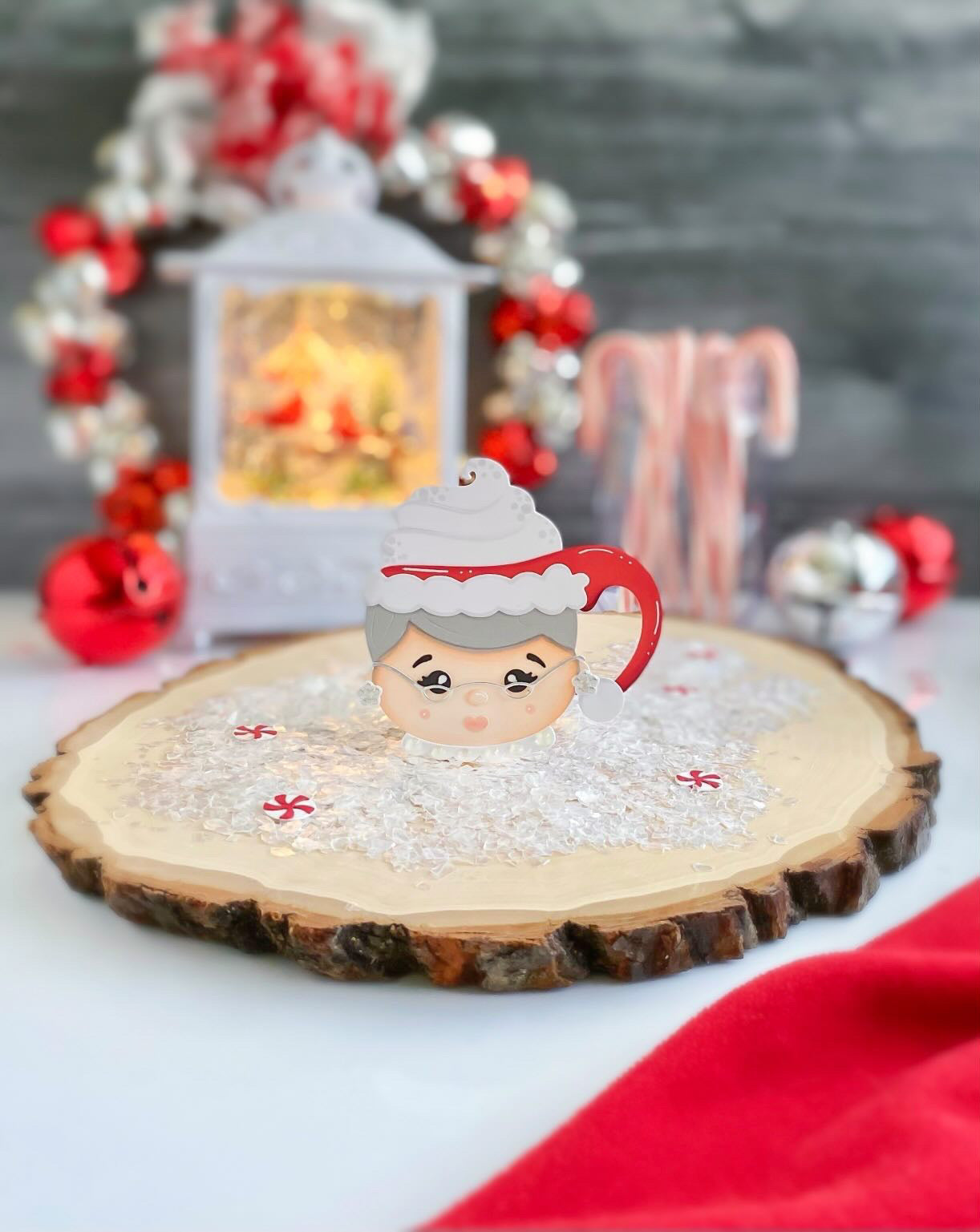 Mrs Claus Mug Die Set SOLD OUT