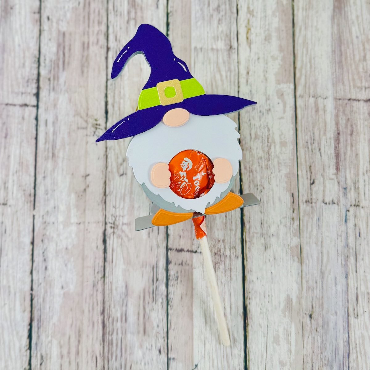 Gnome Lollipop Holder Die