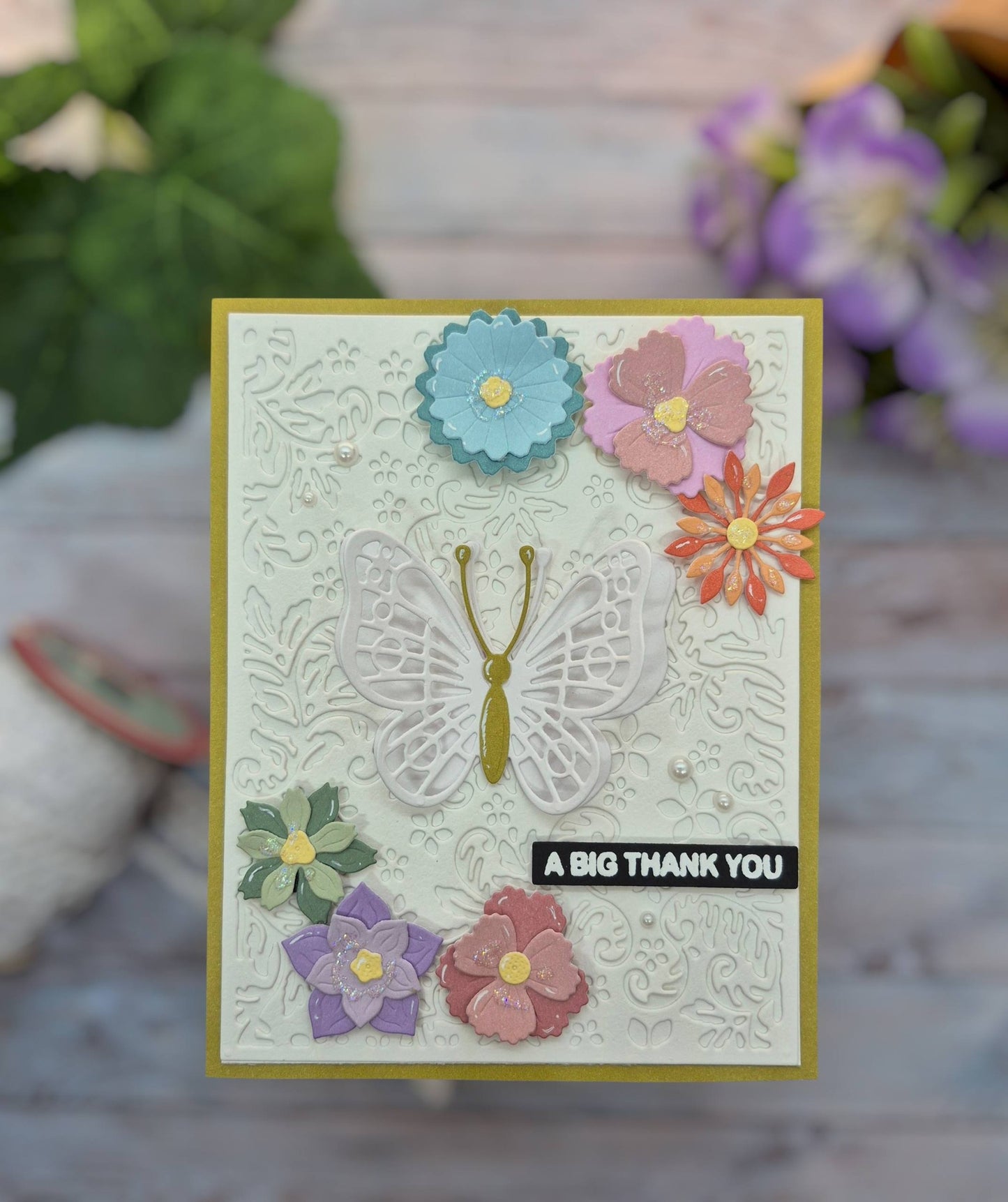 Blooming Flourish Background Die