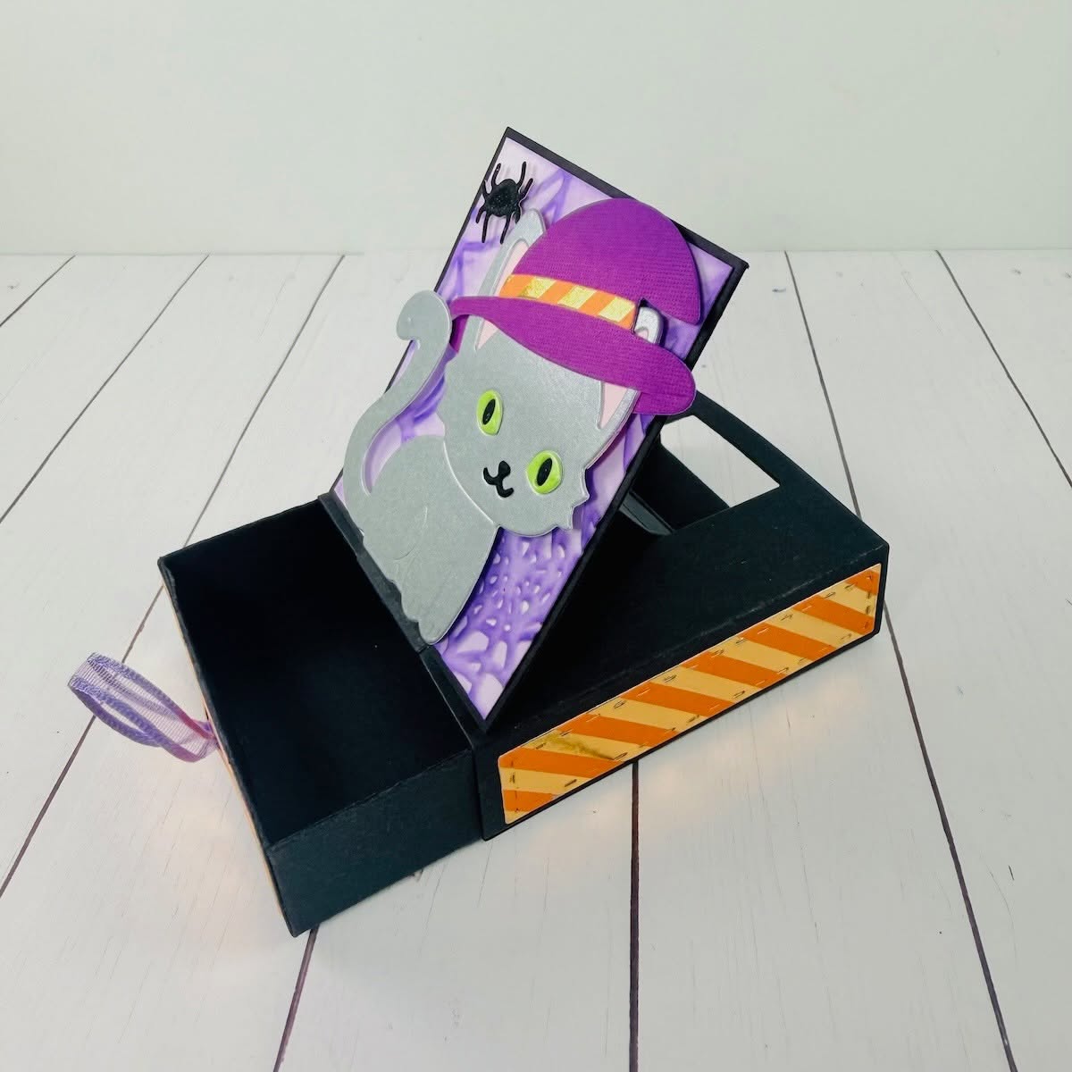 The Halloween slide box Bundle (hunted house, Halloween accessories and slide box)