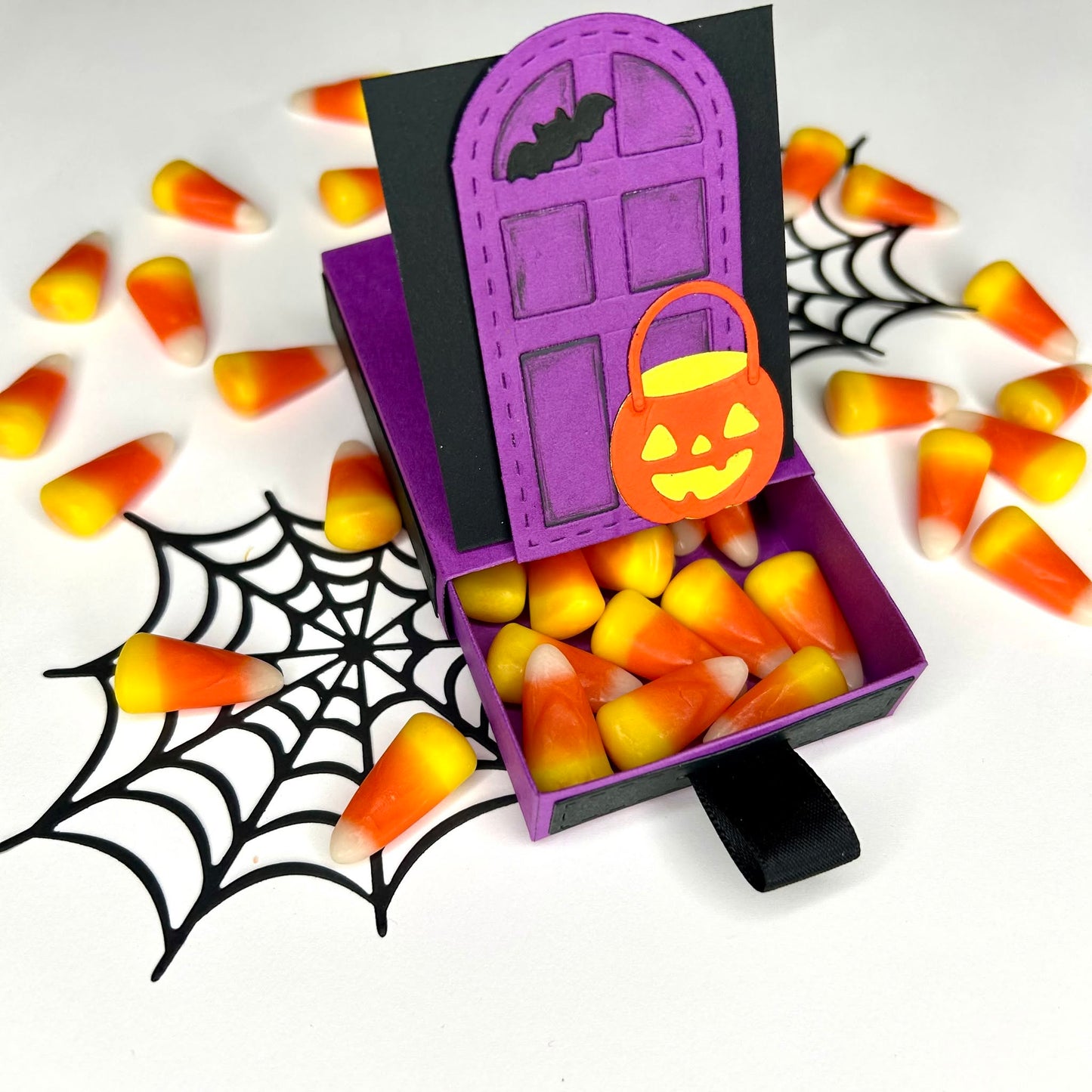 The Halloween slide box Bundle (hunted house, Halloween accessories and slide box)