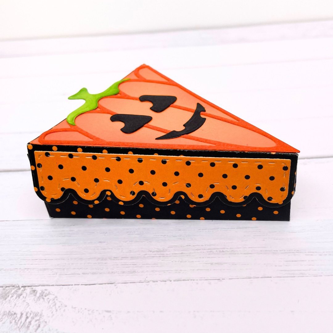 Halloween cake bundle.